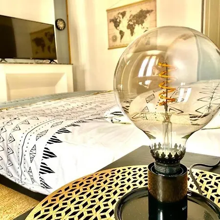 Rooftop Face à La Cité 'rfc' 3*