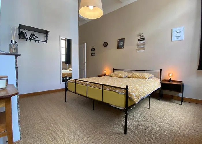 فندق مبيت وإفطار Rooftop Face A La Cite 'rfc' 3*