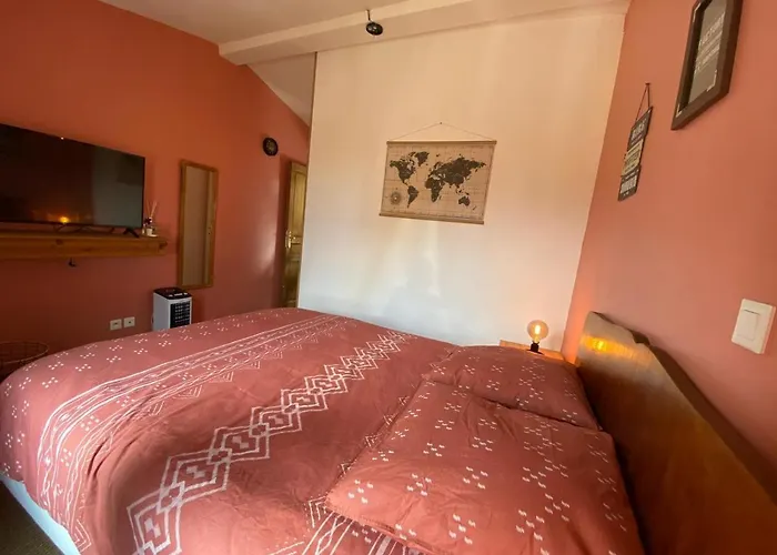 Rooftop Face A La Cite 'rfc' قرقشونه