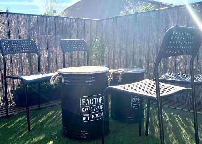 Rooftop Face à La Cité 'rfc' Alojamento de Acomodação e Pequeno-almoço