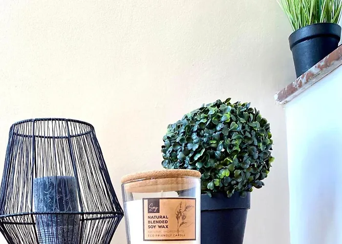 Rooftop Face A La Cite 'rfc' فندق مبيت وإفطار قرقشونه