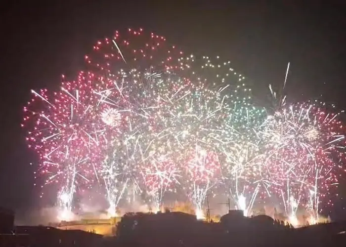 Rooftop Face A La Cite 'rfc' فندق مبيت وإفطار